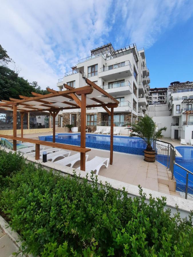 Byala Vista Cliff Apartments Exterior photo