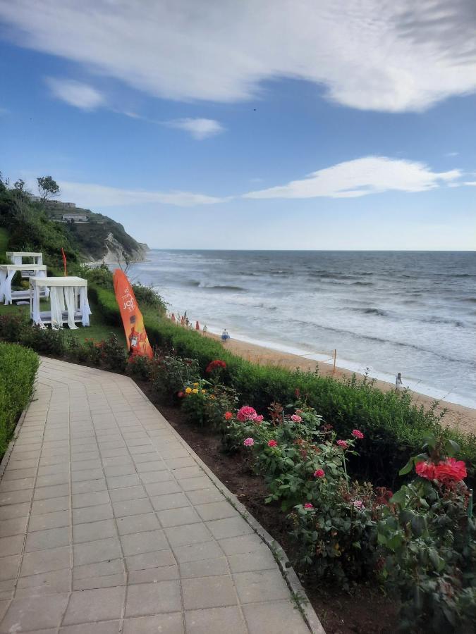 Byala Vista Cliff Apartments Exterior photo